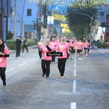 Runner Photo 8620234