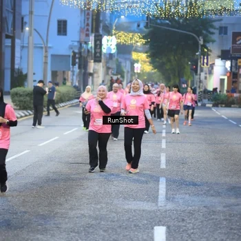 Runner Photo 8620235