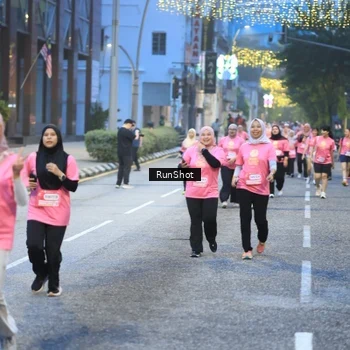 Runner Photo 8620240
