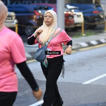 Runner Photo 8620325