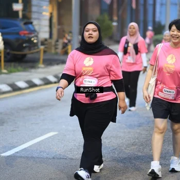 Runner Photo 8620336