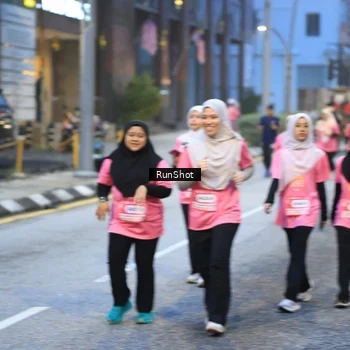 Runner Photo 8620397