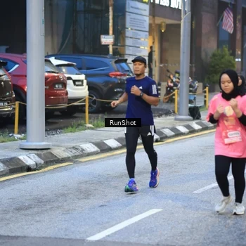 Runner Photo 8620459