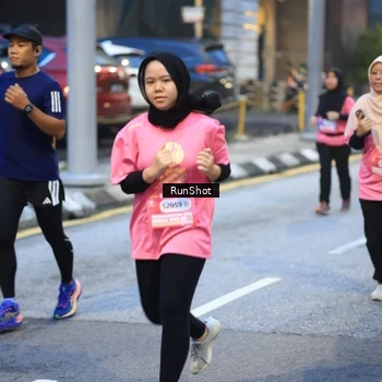 Runner Photo 8620469