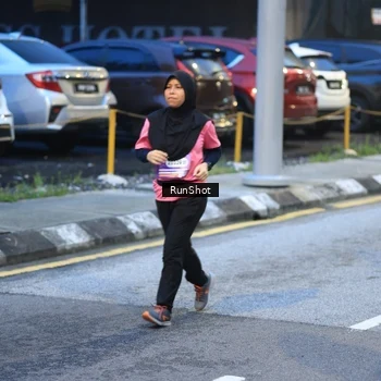 Runner Photo 8620499