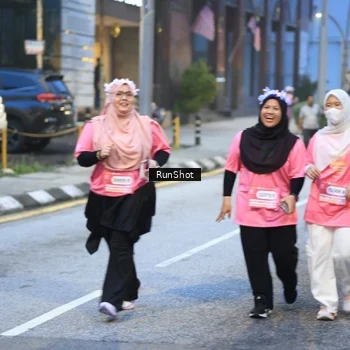 Runner Photo 8620518