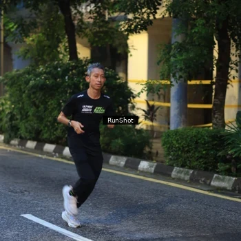Runner Photo 8620595