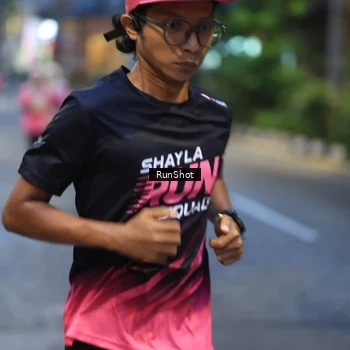 Runner Photo 8620685