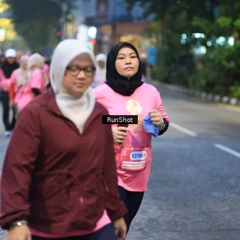 Runner Photo 8620700