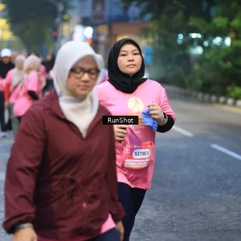 Runner Photo 8620703
