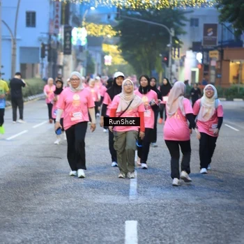 Runner Photo 8620709