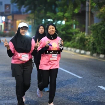 Runner Photo 8620752