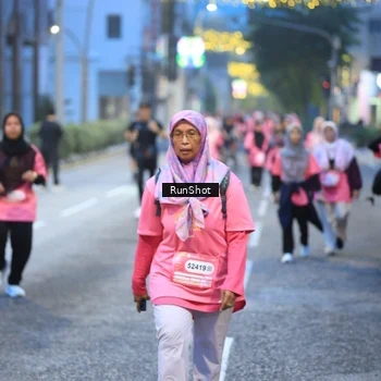 Runner Photo 8620878