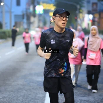 Runner Photo 8620909