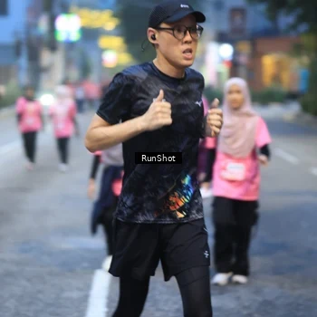 Runner Photo 8620912