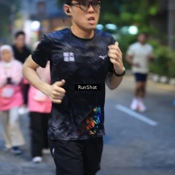 Runner Photo 8620917