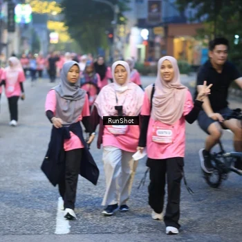Runner Photo 8620932