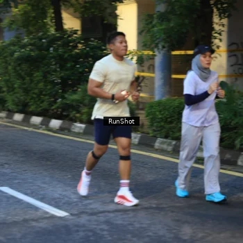 Runner Photo 8620939