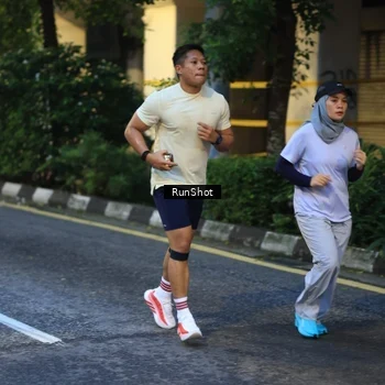 Runner Photo 8620948
