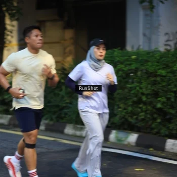 Runner Photo 8620950