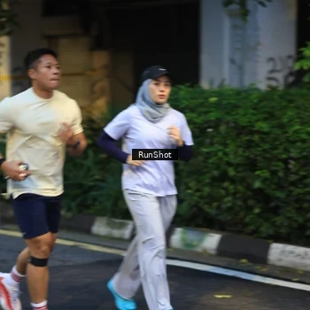 Runner Photo 8620951