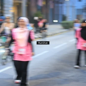 Runner Photo 8621000