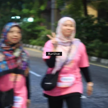 Runner Photo 8621010
