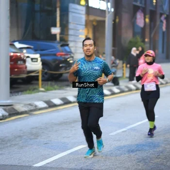 Runner Photo 8621061