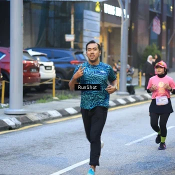Runner Photo 8621064