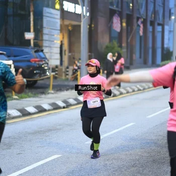 Runner Photo 8621069