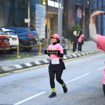 Runner Photo 8621072