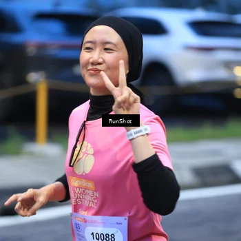 Runner Photo 8621100