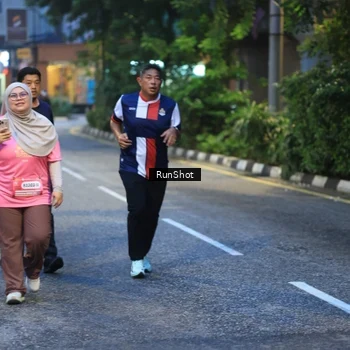 Runner Photo 8621149