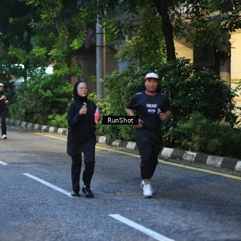 Runner Photo 8621254