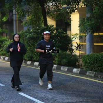 Runner Photo 8621255