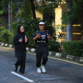 Runner Photo 8621260