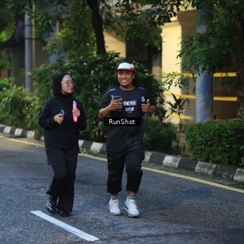 Runner Photo 8621263