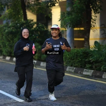 Runner Photo 8621273
