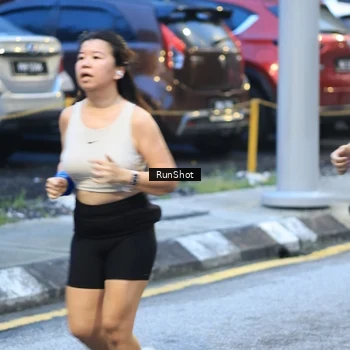 Runner Photo 8621477