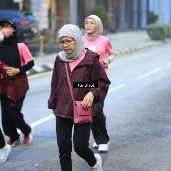 Runner Photo 8621681