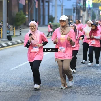 Runner Photo 8621895