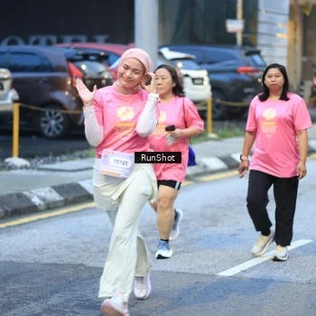 Runner Photo 8622101