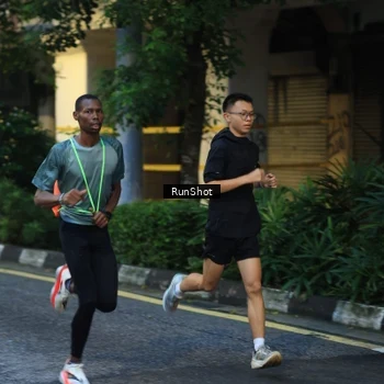 Runner Photo 8622151
