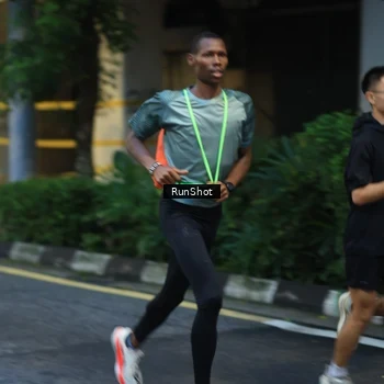 Runner Photo 8622154