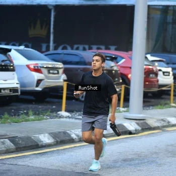 Runner Photo 8622171