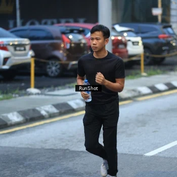 Runner Photo 8622355