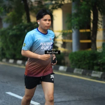 Runner Photo 8622698