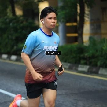 Runner Photo 8622704