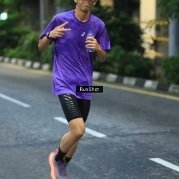 Runner Photo 8622718