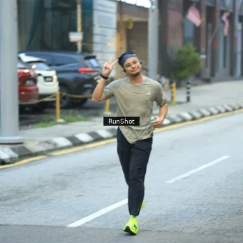 Runner Photo 8622873